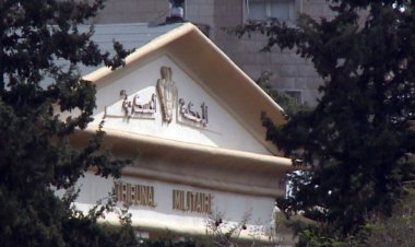 وقفة احتجاجية أمام المحكمة العسكرية رفضا لاستدعاء ناشطين للمثول أمام القضاء العسكري
