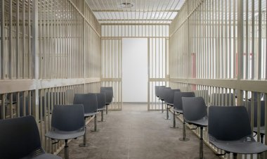مسؤول رفيع في مافيا كالابريا الإيطالية يتعاون مع الشرطة