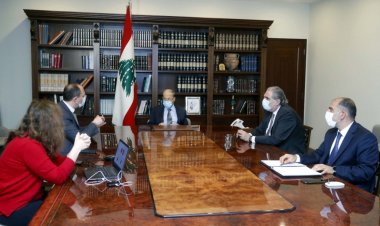 رئيس الجمهورية ترأس اجتماعا لعرض عمل المنصة الالكترونية Impact وعطية قدم عرضا شاملا
