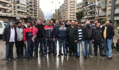اعتصام لموزعي الخبز في طرابلس