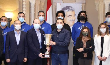 الحريري استقبل وفد نادي الرياضي واشاد بالإنجازات