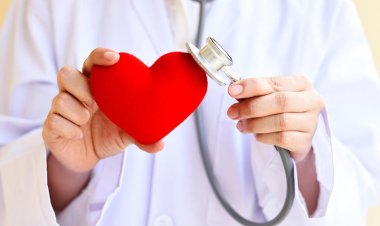 أربع مواد غذائية تساعد على تخفيض مستوى الكوليسترول