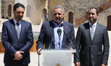 الديمقراطي اللبناني: للإسراع في عملية التلقيح لإعادة فتح القطاعات الإقتصادية بشكل كامل