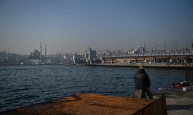 تركيا تعزز القيود المفروضة لمكافحة كورونا خلال رمضان
