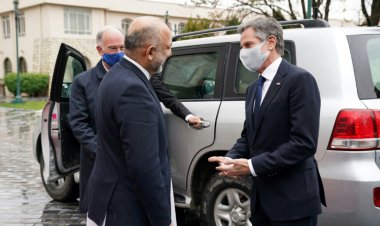 وزير الخارجية الأميركي يعد بشراكة دائمة مع أفغانستان