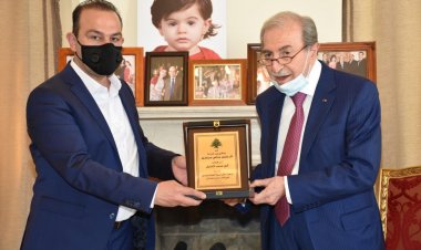 الخليل: العهد يضع شروطًا تعجيزية لتشكيل حكومة إنقاذية