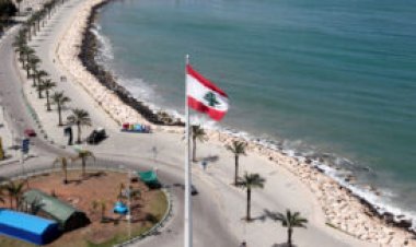 قطع الطريق في صور احتجاجا على انقطاع الكهرباء واطفاء المولدات