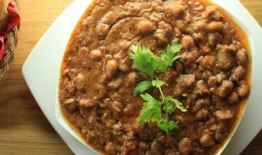 طبق  الفول المدمس  في لبنان يخرج من لائحة مأكولات الفقراء