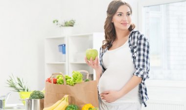 كيف تتعامل المرأة الحامل مع صيام رمضان
