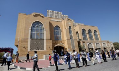 مغتربون هنود عالقون في بلدهم يستقلون طائرات خاصة للعودة للإمارات