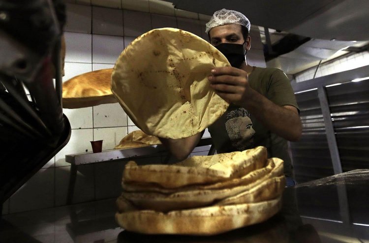 سيناريو المحطّات قد ينسحب على الأفران: "طوابير خبز" قريباً؟