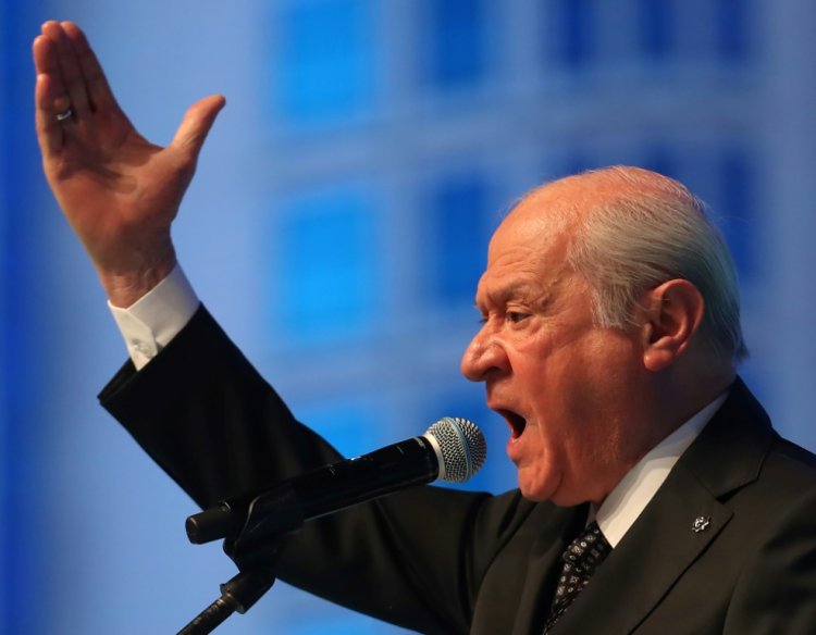 إردوغان أسير تحالفه مع القومي بهتشلي
