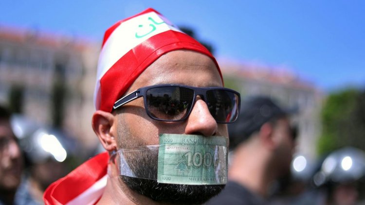 الإنهيار: الطلاق بين الدولة والسلطة