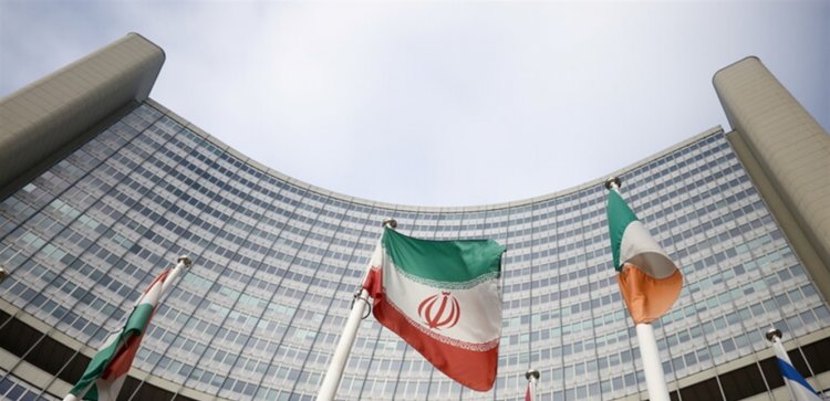 إيران تودع 2021 باحتجاجات