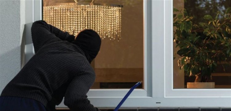 عن طريق الكسر والخلع... مجهولون دخلوا محلا تجاريا في البترون