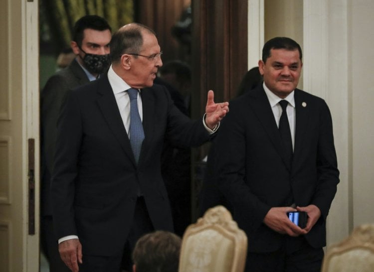 روسيا تدعو إلى تعميق العلاقات العسكرية مع ليبيا