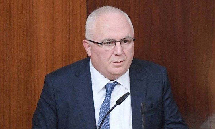ضاهر: احترت بين الضحك والبكاء