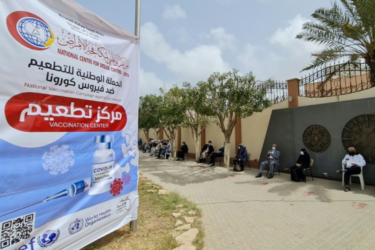إنطلاق حملة التطعيم ضدّ كورونا في العاصمة الليبية