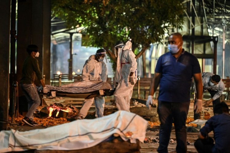 كوفيد يغرق مستشفيات الهند واليابان تعلن الطوارئ