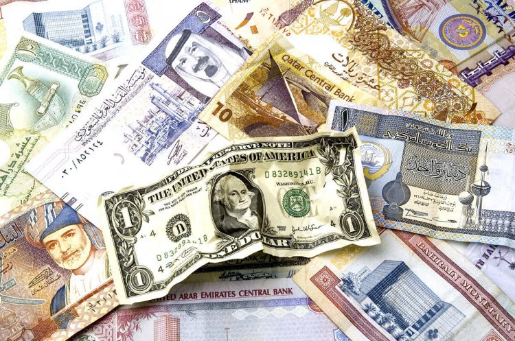 عجز مالي بمعظم دول الخليج هذا العام