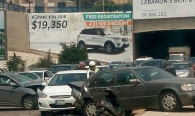 تصادم بين 3 مركبات داخل انفاق المطار