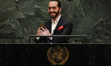رئيس السلفادور يشكر الجيش لحمايته البلاد من اعداء الخارج والداخل