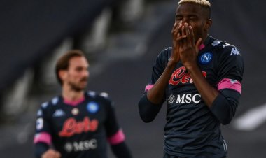 بطولة إيطاليا: نابولي يشعل صراع دوري الأبطال بصعوده الى الوصافة موقتا