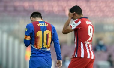 بطولة إسبانيا: برشلونة وأتلتيكو يمنحان ريال فرصة الصدارة بتعادلهما