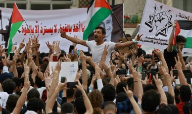 مئات المتظاهرين الأردنيين يطالبون بإغلاق السفارة الإسرائيلية في عمان