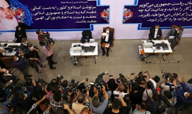 إيران تفتح باب الترشح للانتخابات الرئاسية لاختيار خلف لروحاني