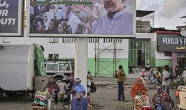 صرافات العملة في الشوارع يحرّكن عجلة الاقتصاد في جيبوتي