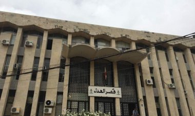 دوائر قصر عدل النبطية لم تلتزم اضراب العمالي