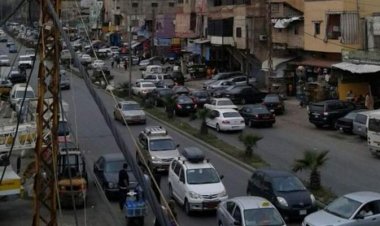 إصابة شاب بانفجار اطار شاحنة في الاوزاعي