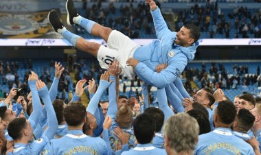 برشلونة يتعاقد مع أغويرو حتى 2023