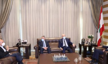 آخر المستجدات السياسية بين الحريري ورؤساء الحكومة السابقين