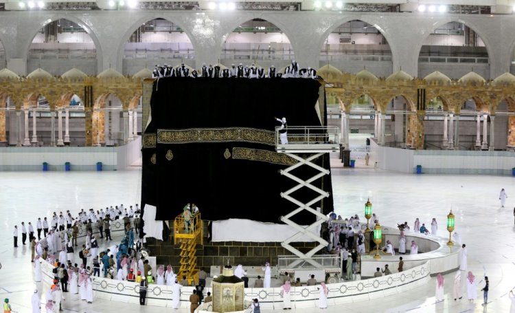 السعودية تعلن السماح لمواطنيها الذين تلقوا لقاح كوفيد بالسفر