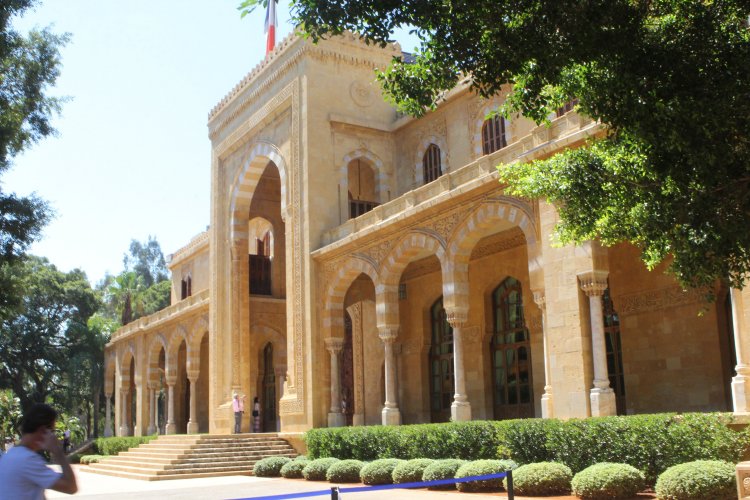 موضوع تشكيل الحكومة غاب عن  لقاء لودريان والقوى المعارضة