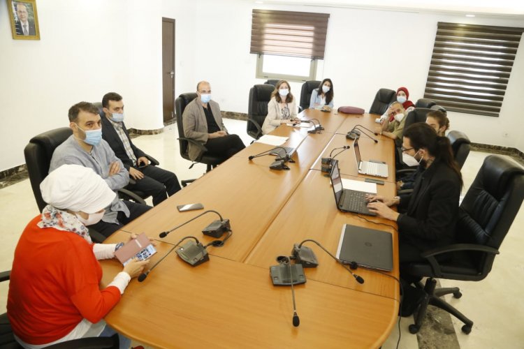 حسن تابع تطوير آلية عمل الـ1214 لتحديد سقف زمني بخمس دقائق للمكالمة