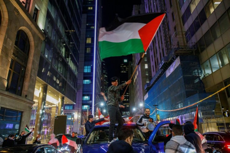 صدامات في مونتريال بين مؤيدين للفلسطينيين ومناصرين لإسرائيل وترودو يندّد
