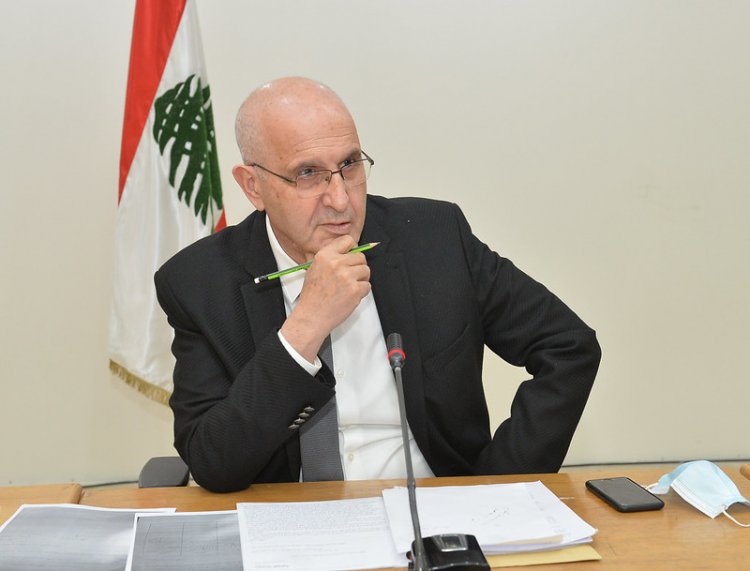 عراجي: اناشد جميع اصحاب محطات البنزين إعطاء الأولوية  للأطباء وللممرضين والممرضات