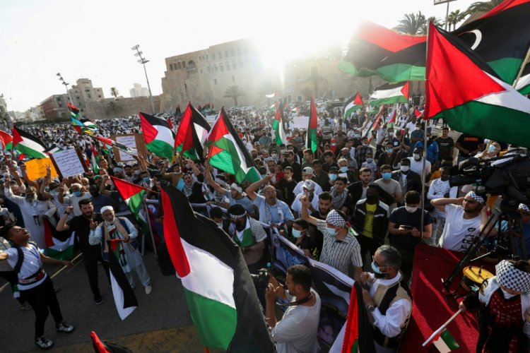 الآلاف يتظاهرون في العاصمة الليبية دعماً للفلسطينيين