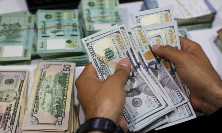 دولار السوق السوداء يسجّل صباح الخميس 16300 ليرة