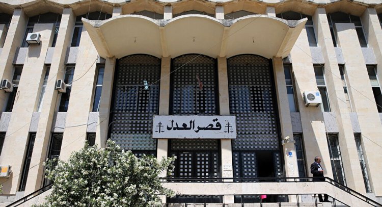 قرار القاضي بيرم بحق عليق: تركه لقاء كفالة مالية ومنعه من مزاولة مهنة المحاماة لمدة شهرين