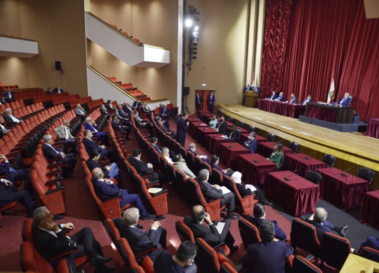 بكركي: الجو العام ليس جوا ايجابياً بين عون والحريري