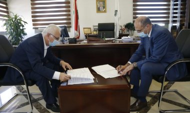 ميشال ضاهر يوقع اتفاقية مع وزير الصحة لتأمين لقاحات فايزر