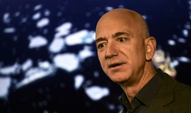 السباق إلى الفضاء يحتدم بين المليارديرين بيزوس وبرانسون