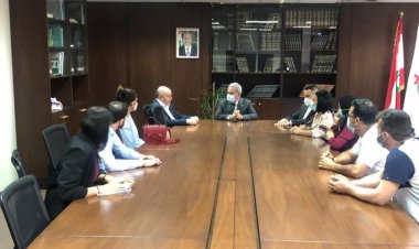 الأسمر عرض مع مشرفية مشروع الاستجابة للأزمة وضرورة استمراره