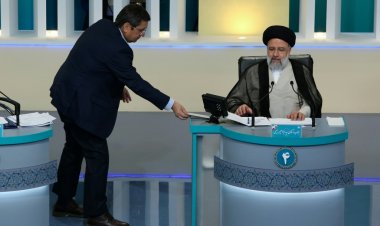 همّتي يحذر من عقوبات إضافية بحال فوز المتشددين في الانتخابات الإيرانية