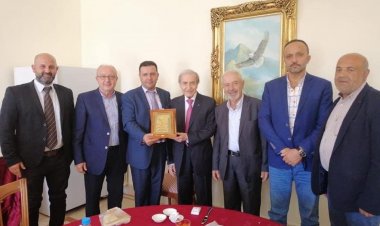 الخليل: شعبنا مرشح لمزيد من التدهور في ظل تمسك فريق العهد بمواقف أخذت البلاد الى رهانات خاطئة