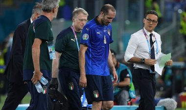 كأس أوروبا: كييليني قائد ايطاليا يأمل العودة في ثمن النهائي